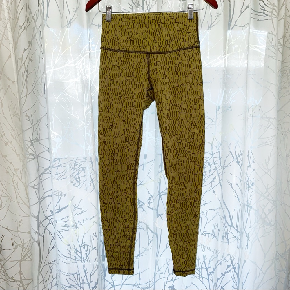Lululemon Jacquard Mossy Dark Olive print Wunder Under high rise tight legging